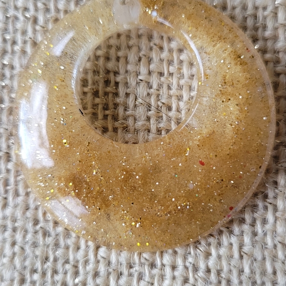 Resin earrings.  Gold in color, silver hardware - Picture 4 of 6